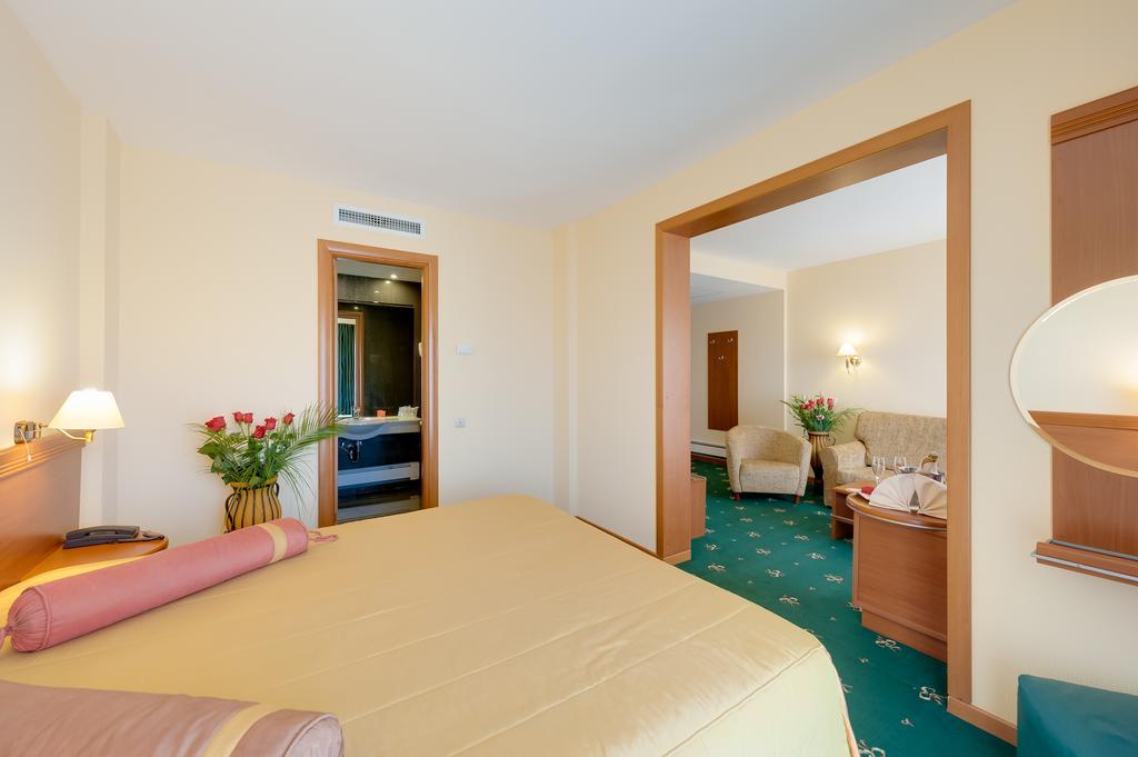 Hotel Palas Mamaia Pokoj fotografie